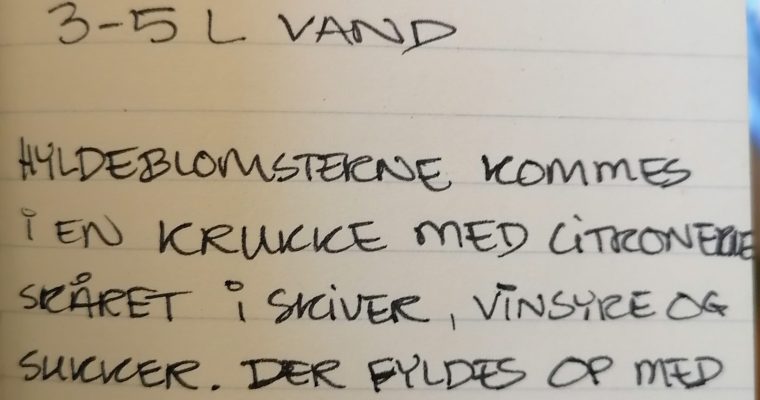 Saft af Hyldeblomster